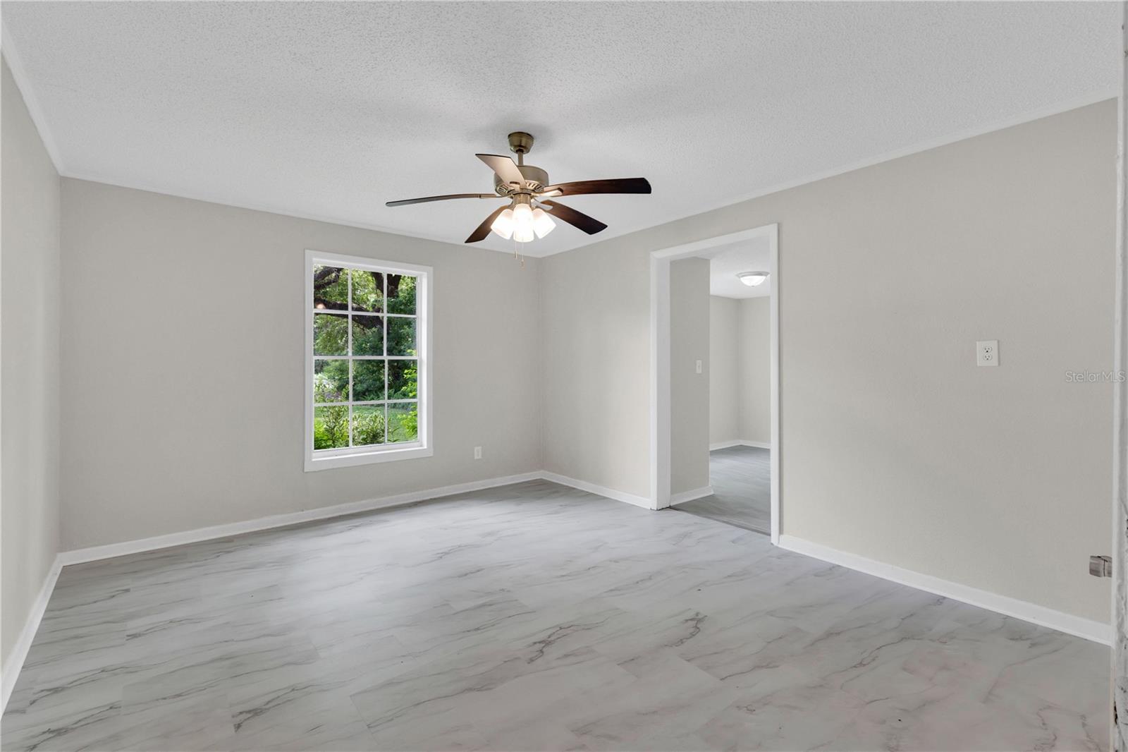 Image 9 of 19 For 4629 Harden Boulevard