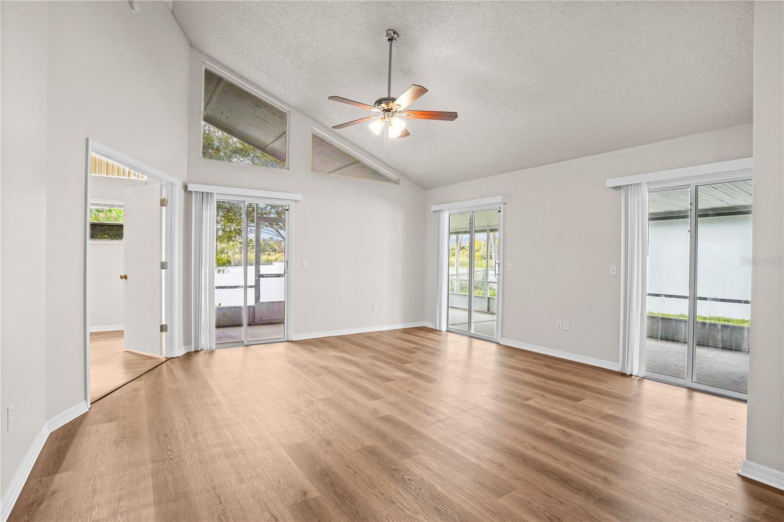 Image 11 of 34 For 3819 Long Grove Lane