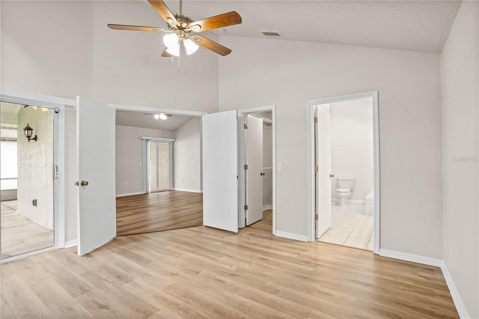 Image 15 of 34 For 3819 Long Grove Lane