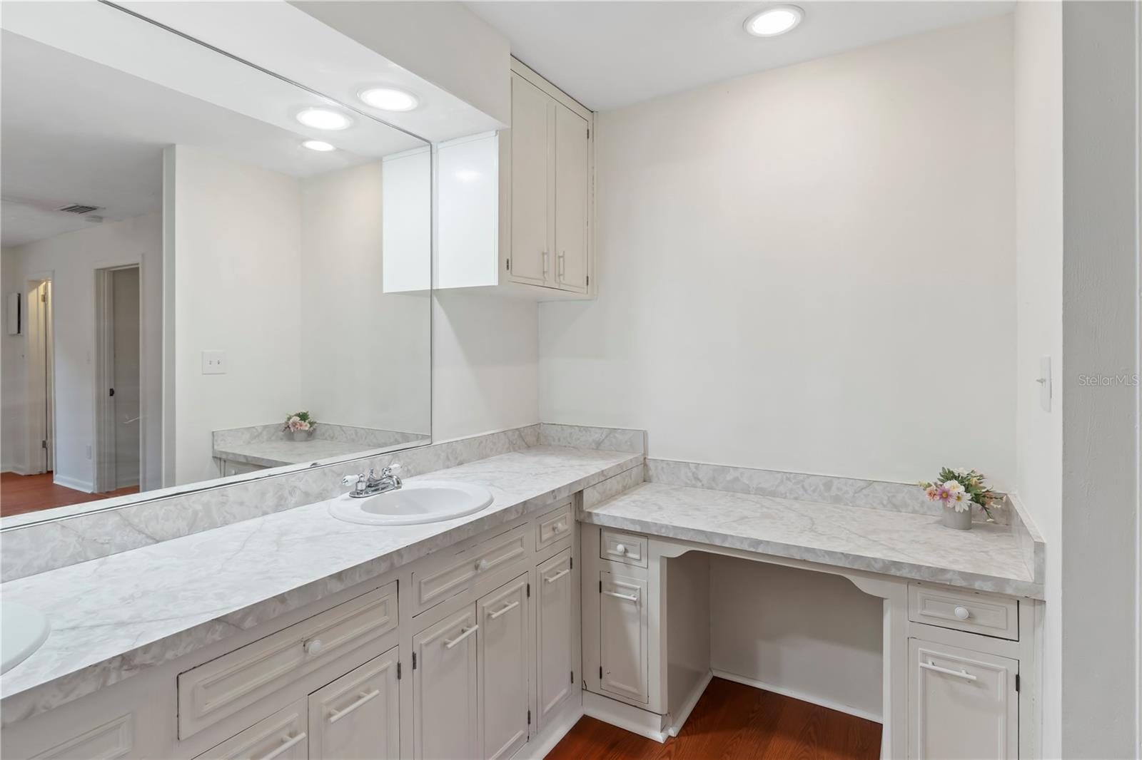 Image 18 of 30 For 2550 Big Bend Trail