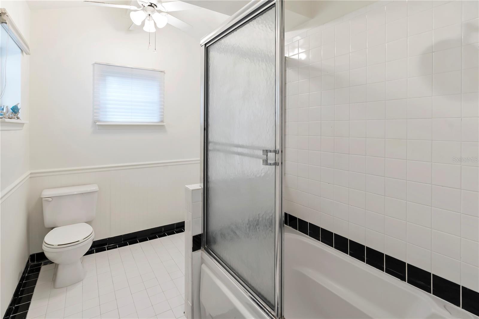 Image 19 of 30 For 2550 Big Bend Trail