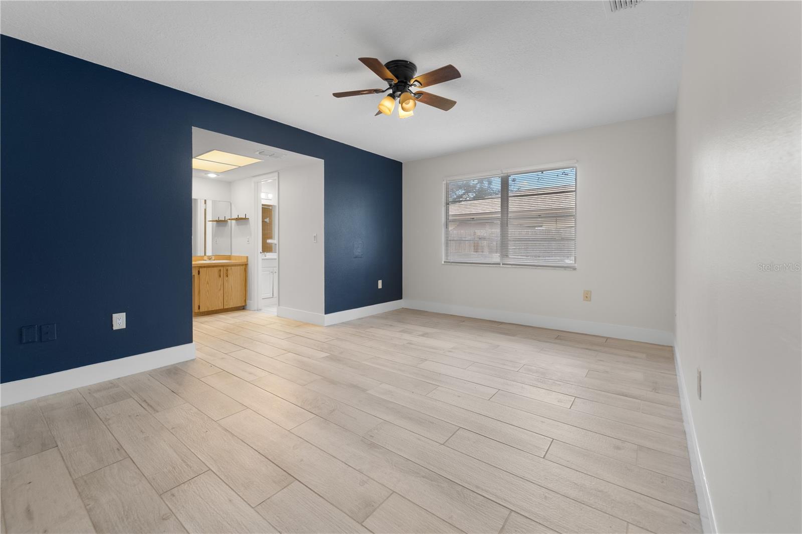 Image 7 of 15 For 6261 Silver Glen Court
