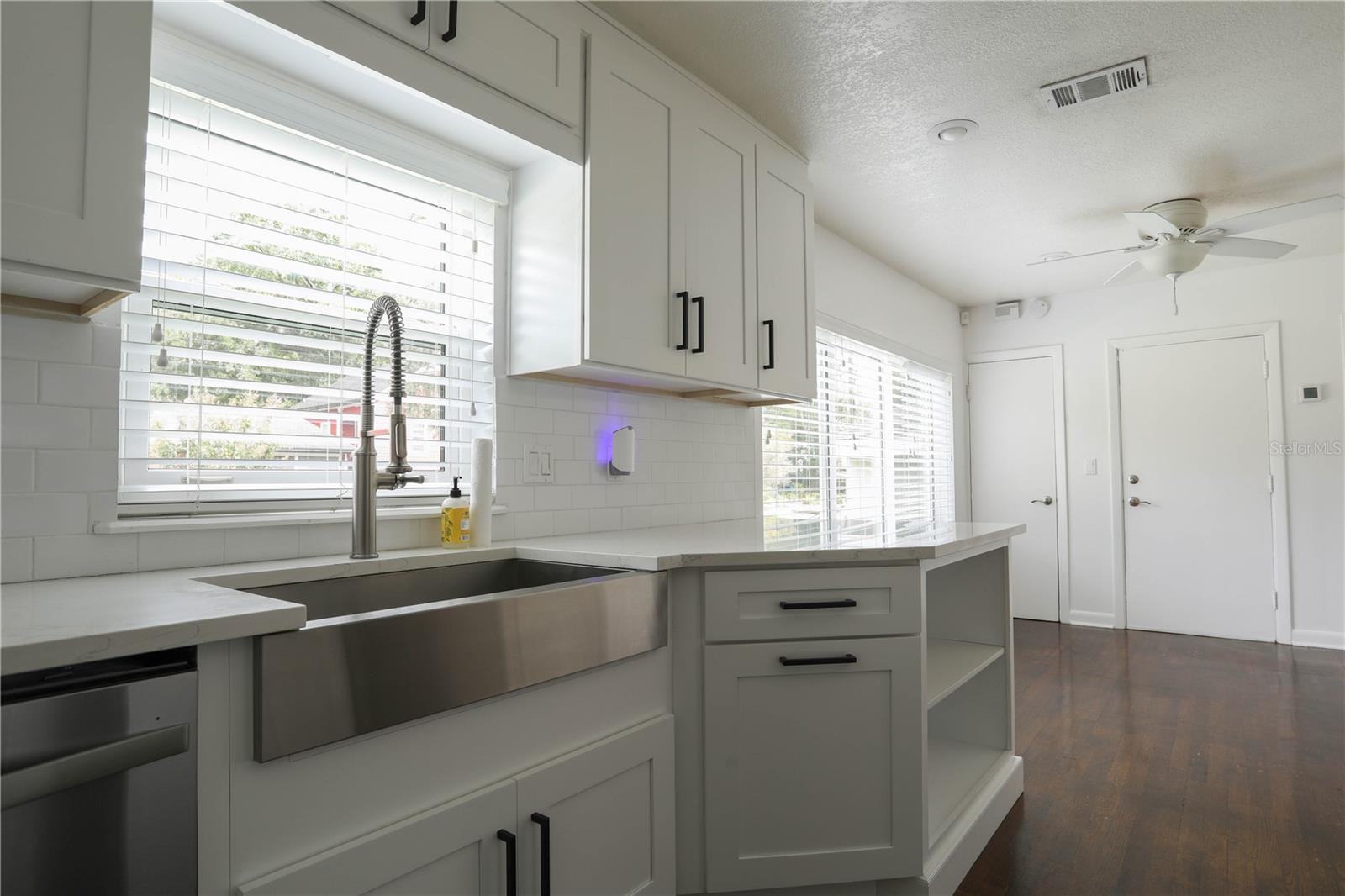 Image 5 of 23 For 1416 Washington Street 1