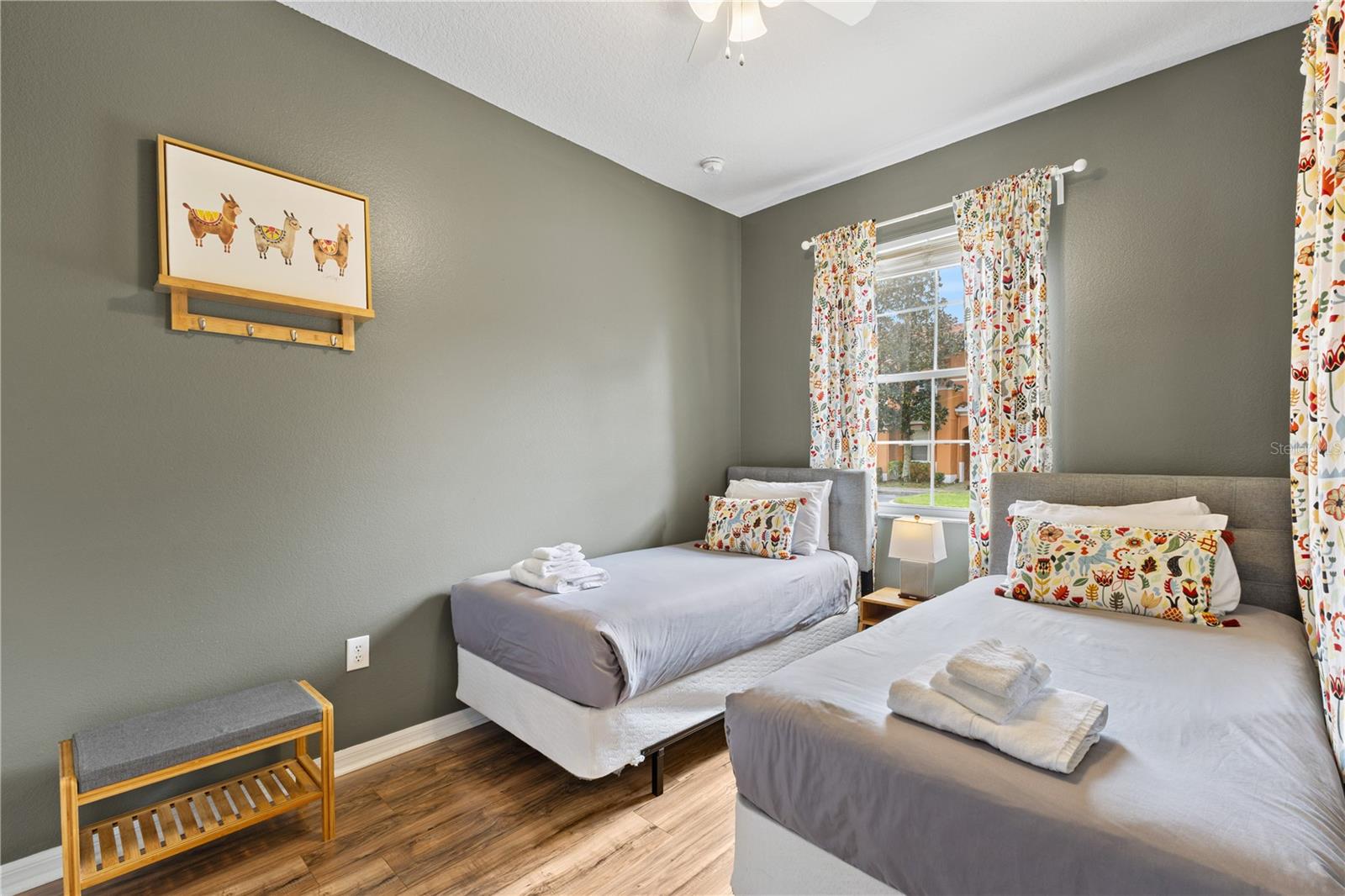 Image 3 of 41 For 7613 Acklins Road
