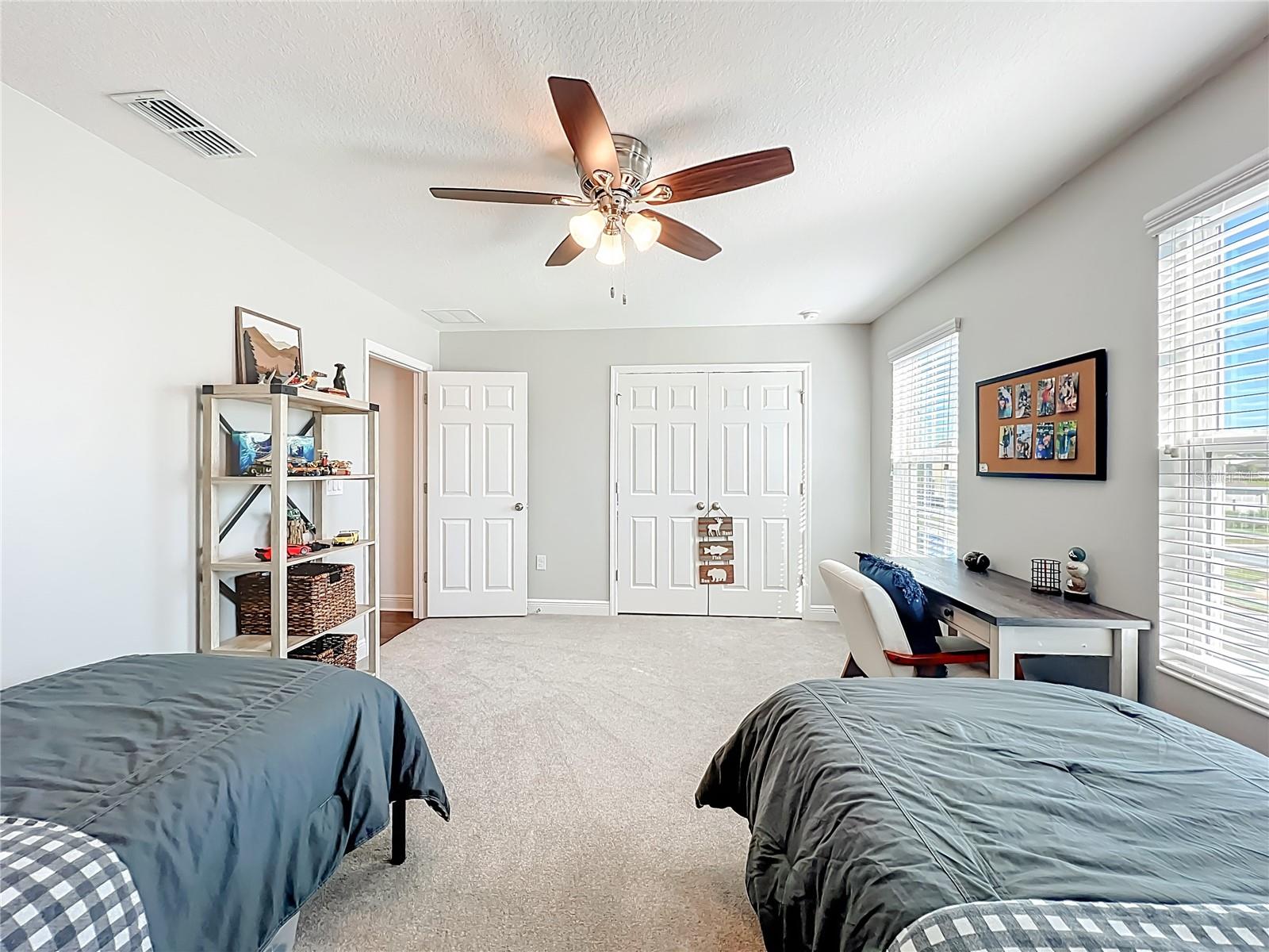 Image 33 of 53 For 6089 Sierra Crown Street