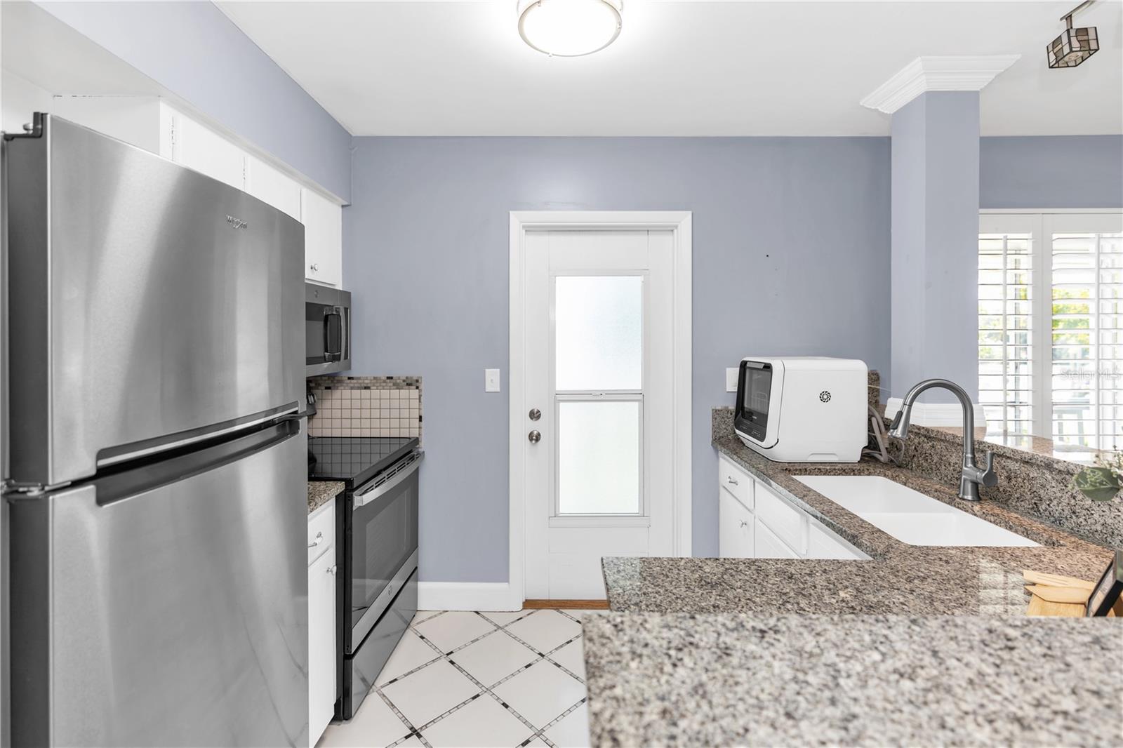 Image 10 of 35 For 1140 Orlando Avenue F9