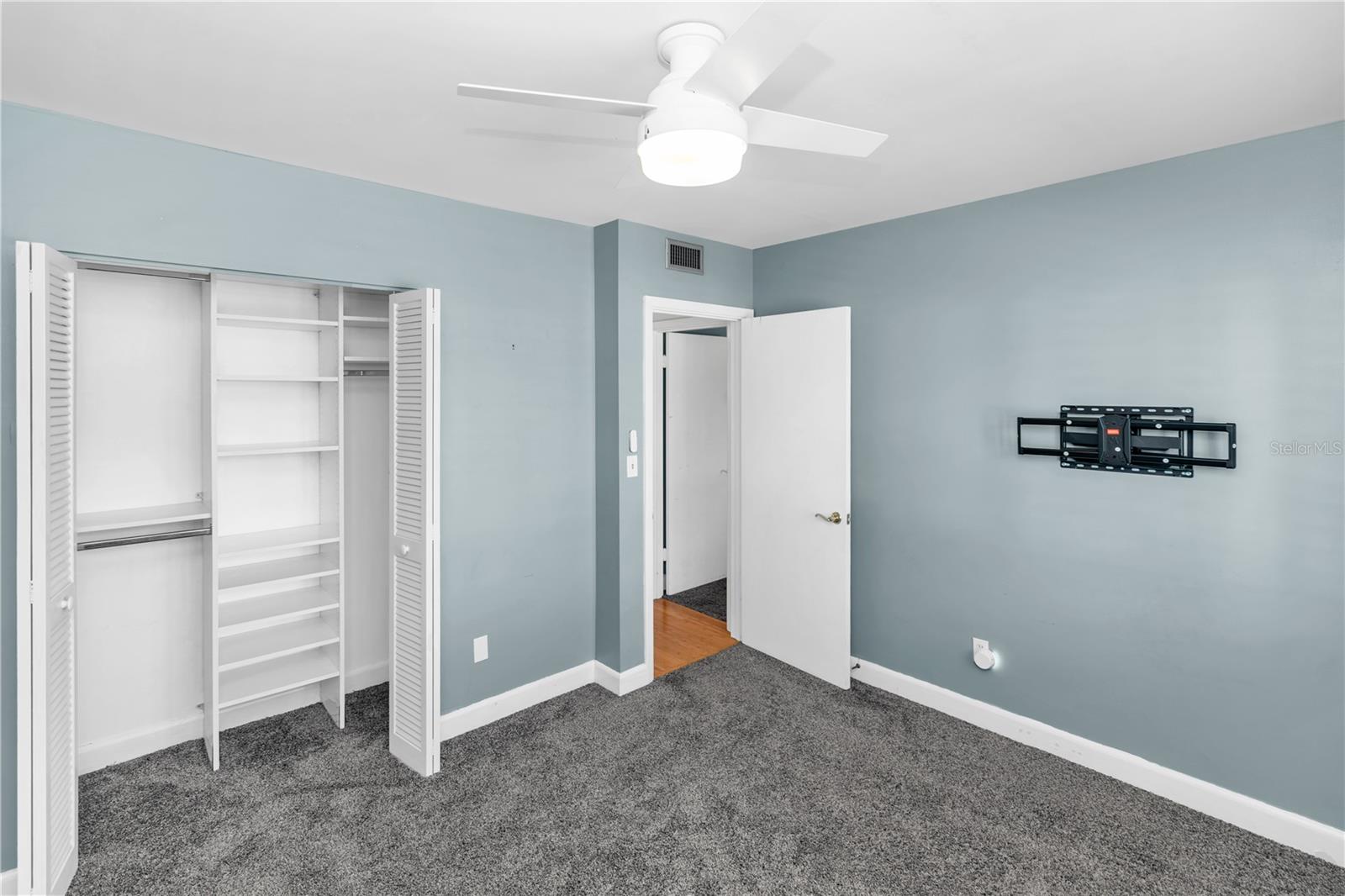 Image 21 of 35 For 1140 Orlando Avenue F9