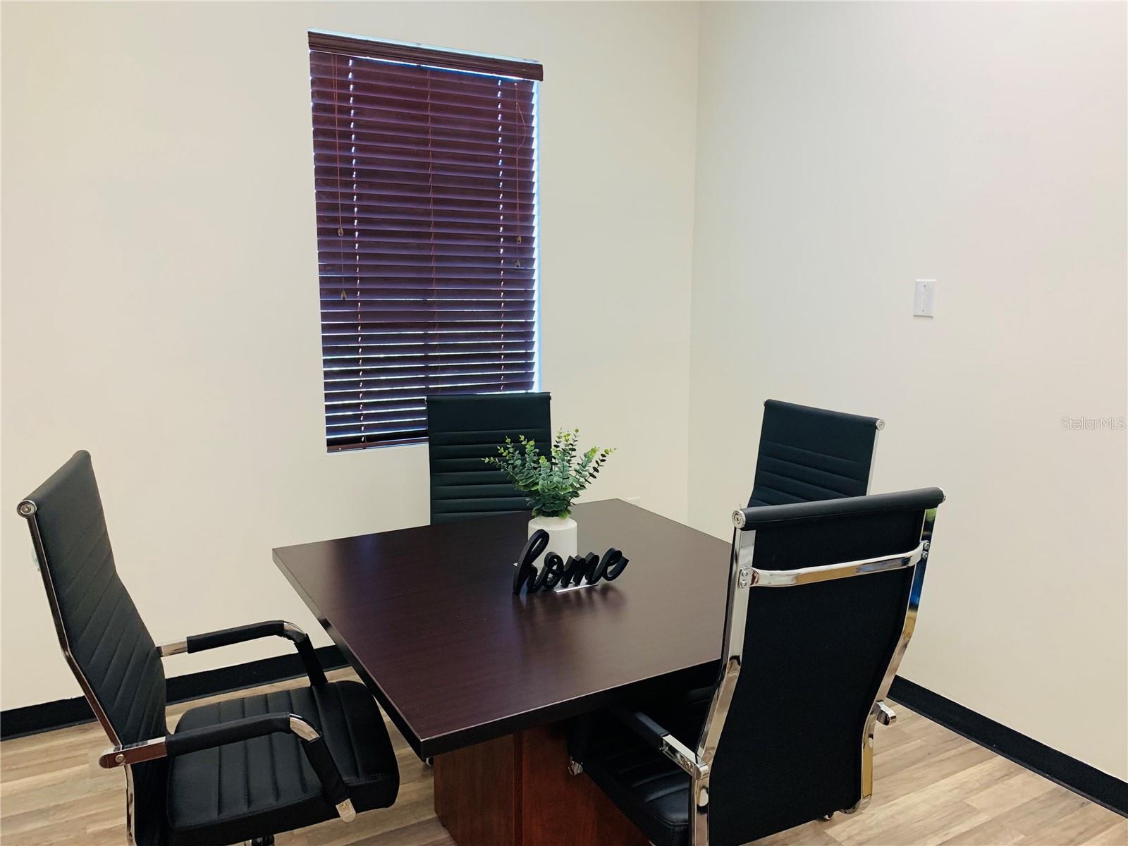 Image 4 of 4 For 7065 Westpointe Boulevard 320