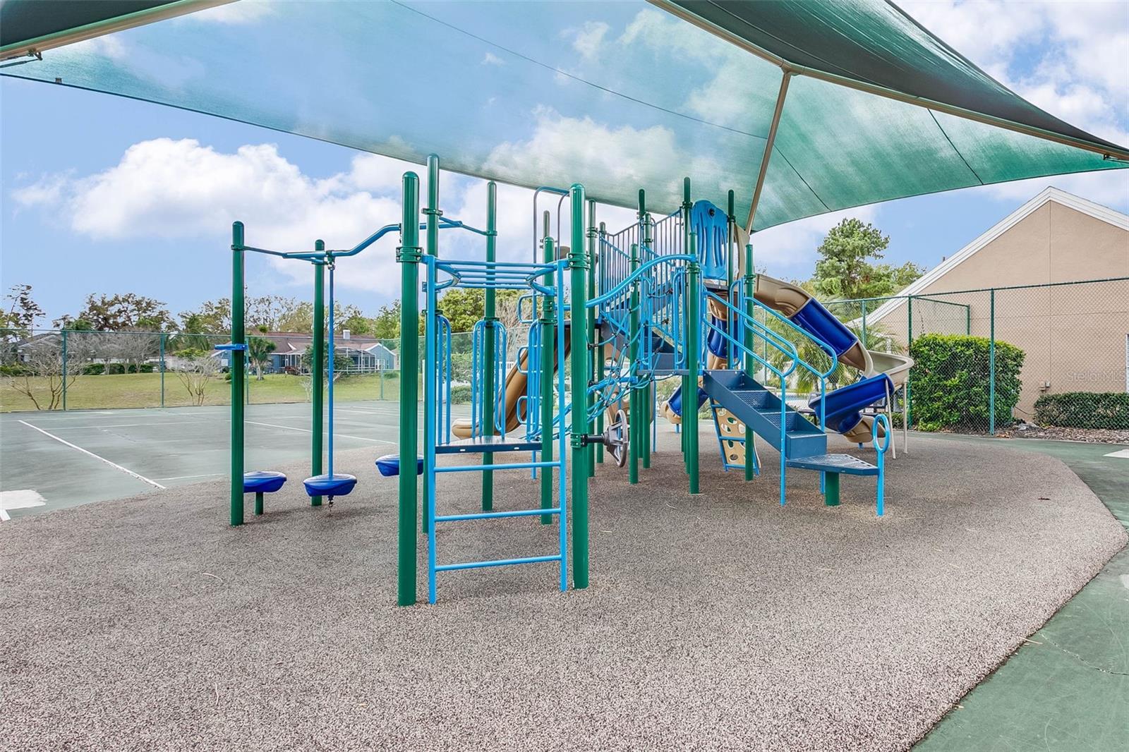 Image 40 of 40 For 3607 Breeders Cup Court