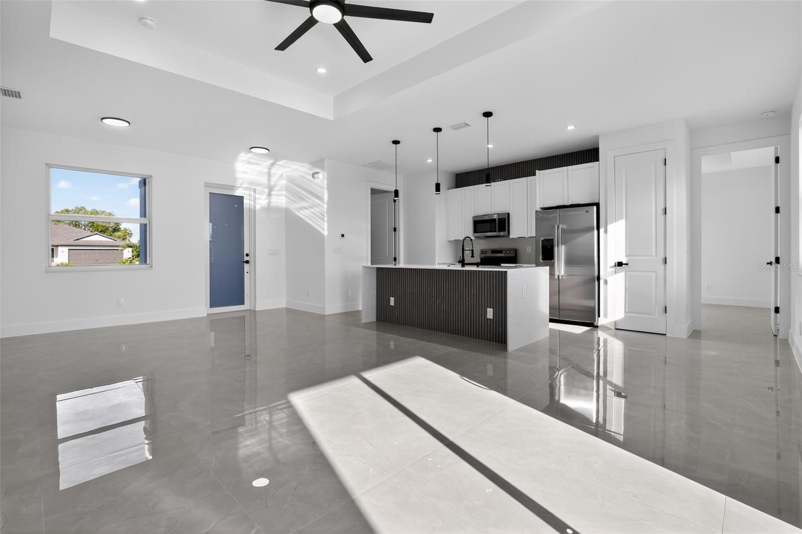 Image 3 of 16 For 523 26th Place