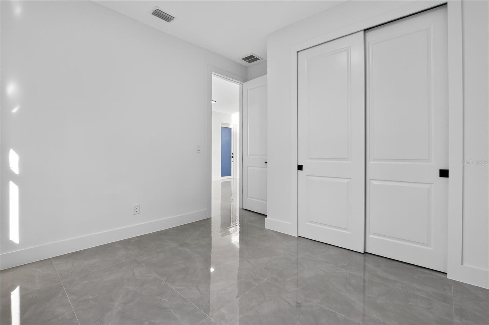 Image 8 of 16 For 523 26th Place