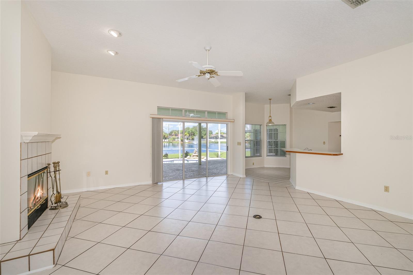 Image 11 of 38 For 4745 Murcott Avenue