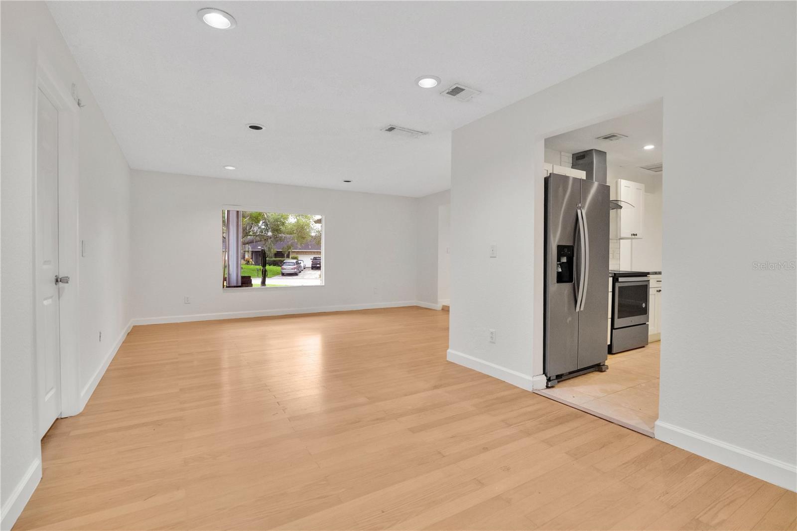 Image 4 of 37 For 5056 Caspian Court