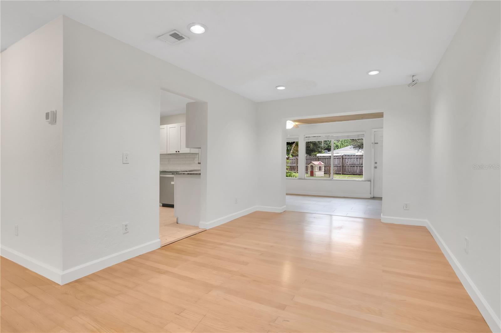 Image 5 of 37 For 5056 Caspian Court