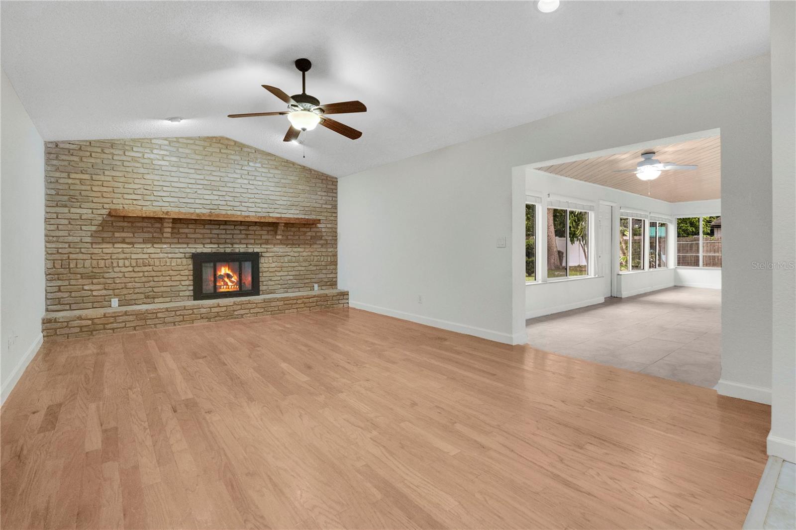 Image 9 of 37 For 5056 Caspian Court