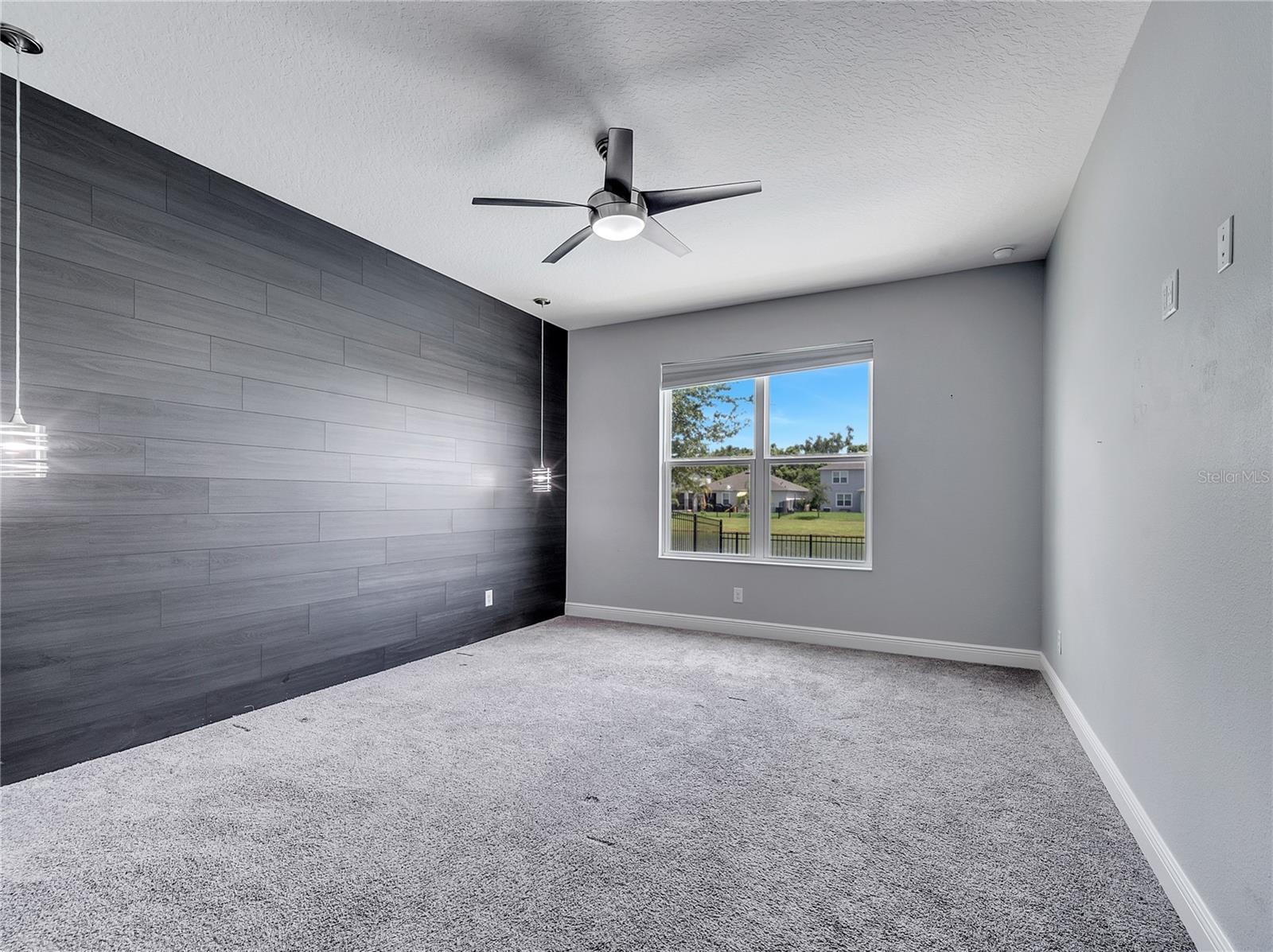 Image 21 of 43 For 4916 Blanche Court