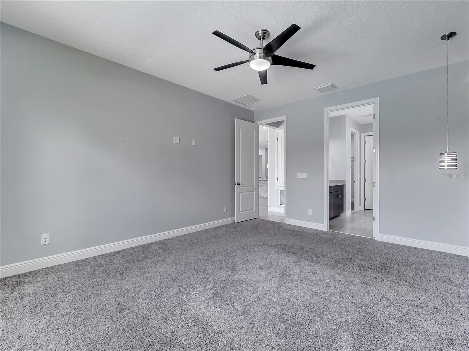 Image 22 of 43 For 4916 Blanche Court