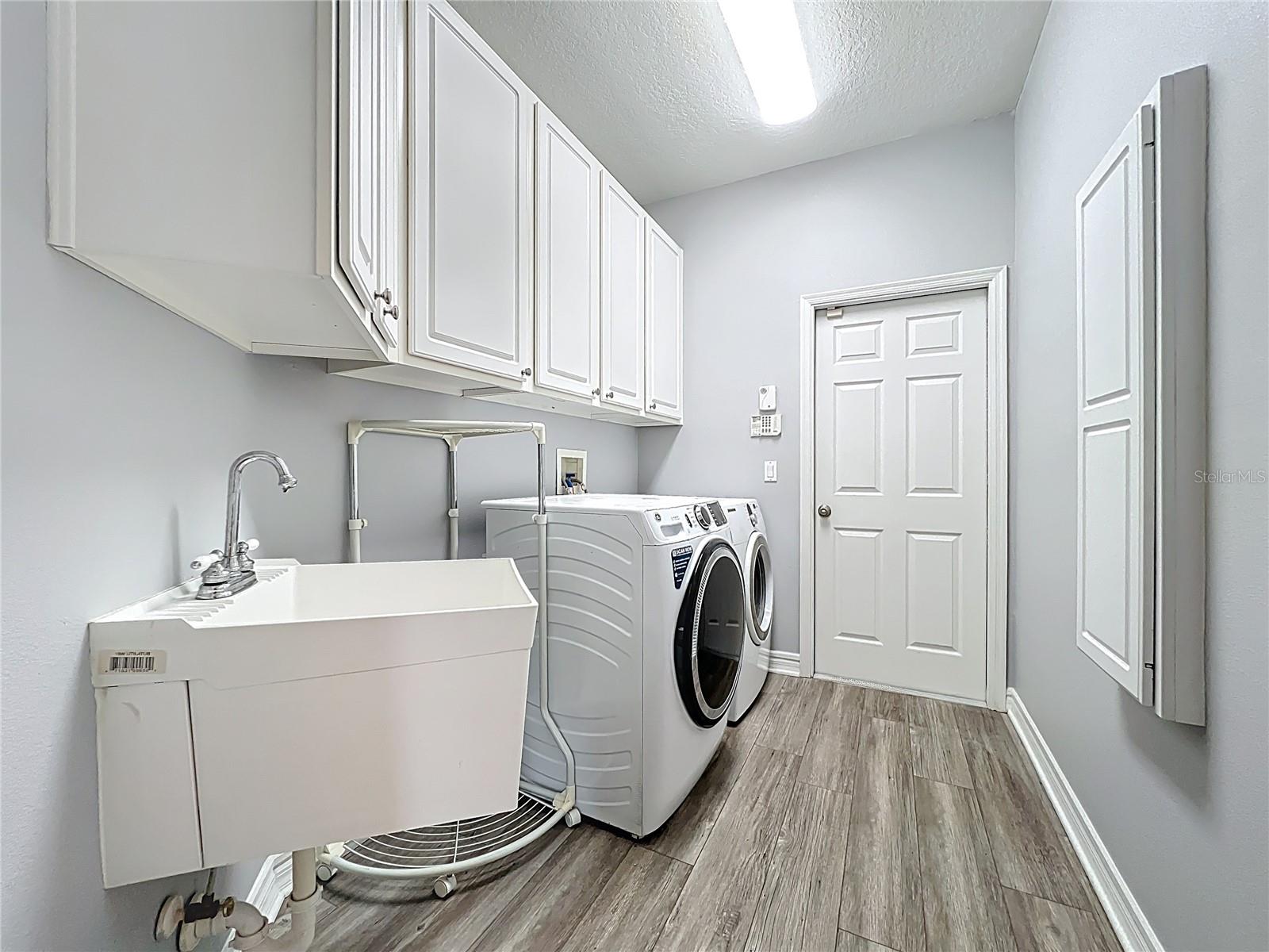 Image 54 of 98 For 1245 Pallister Lane