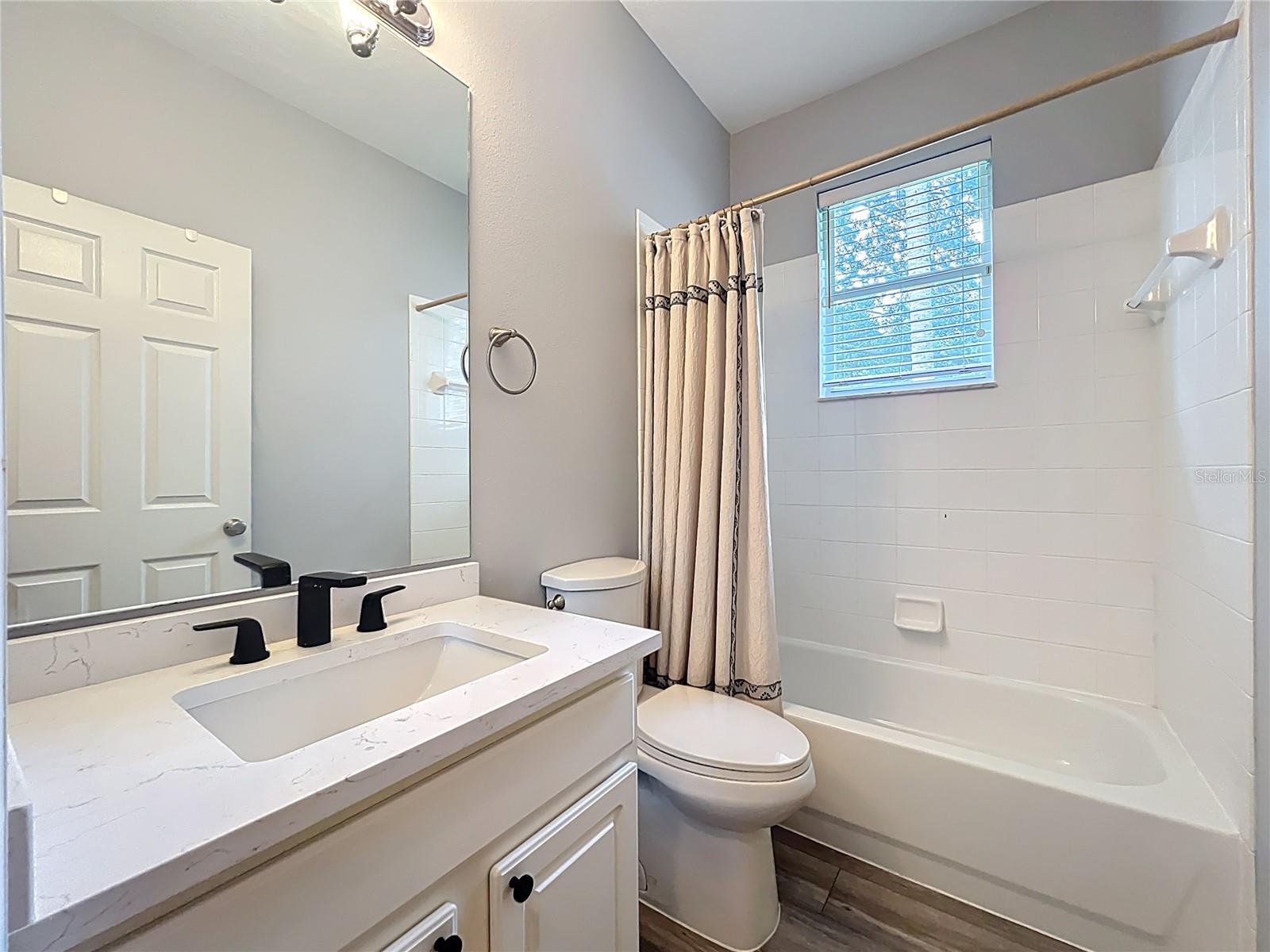 Image 8 of 98 For 1245 Pallister Lane