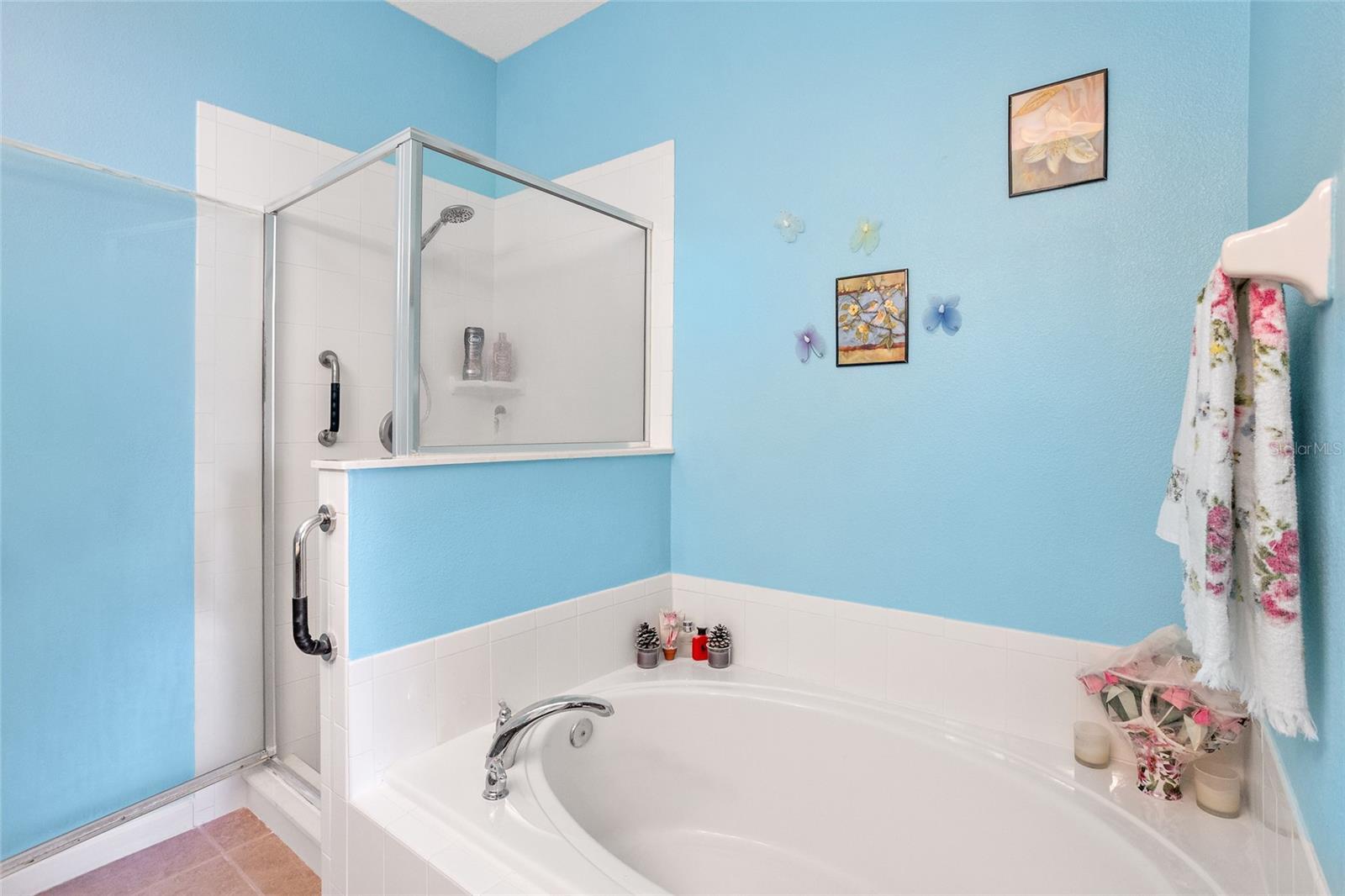 Image 14 of 34 For 16543 Cedar Crest Drive
