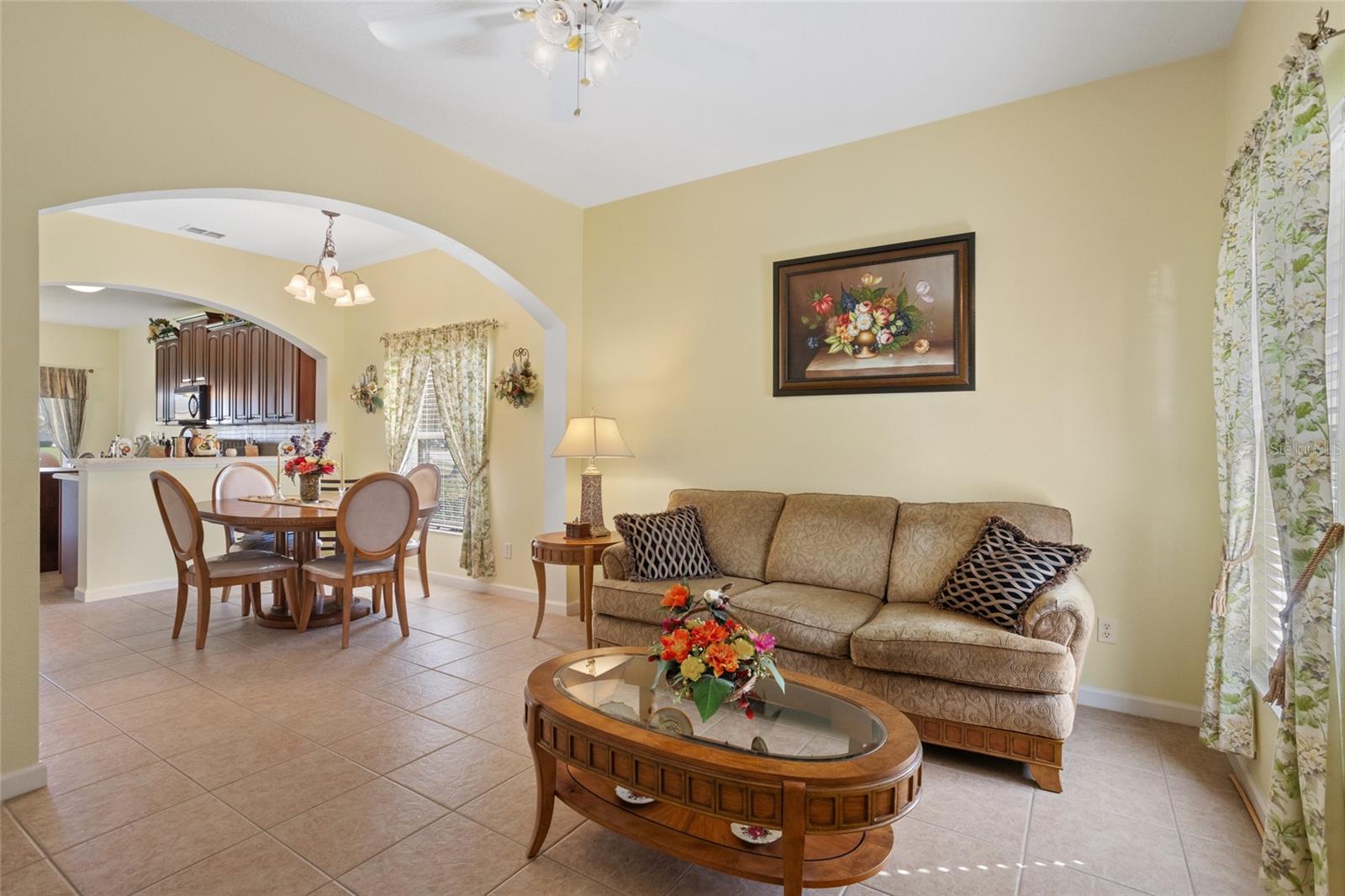Image 4 of 34 For 16543 Cedar Crest Drive