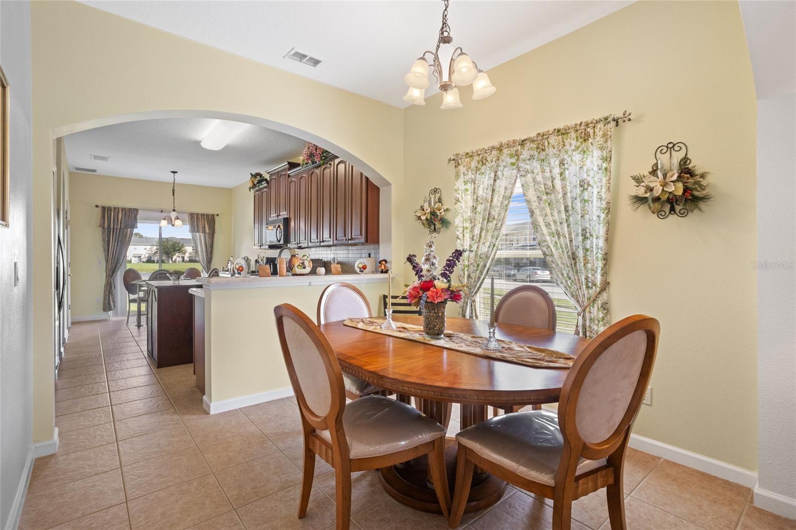 Image 6 of 34 For 16543 Cedar Crest Drive