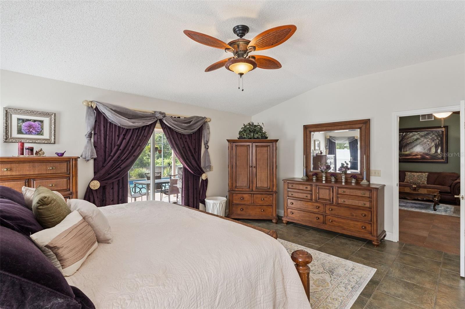 Image 15 of 35 For 1624 Thornhill Circle