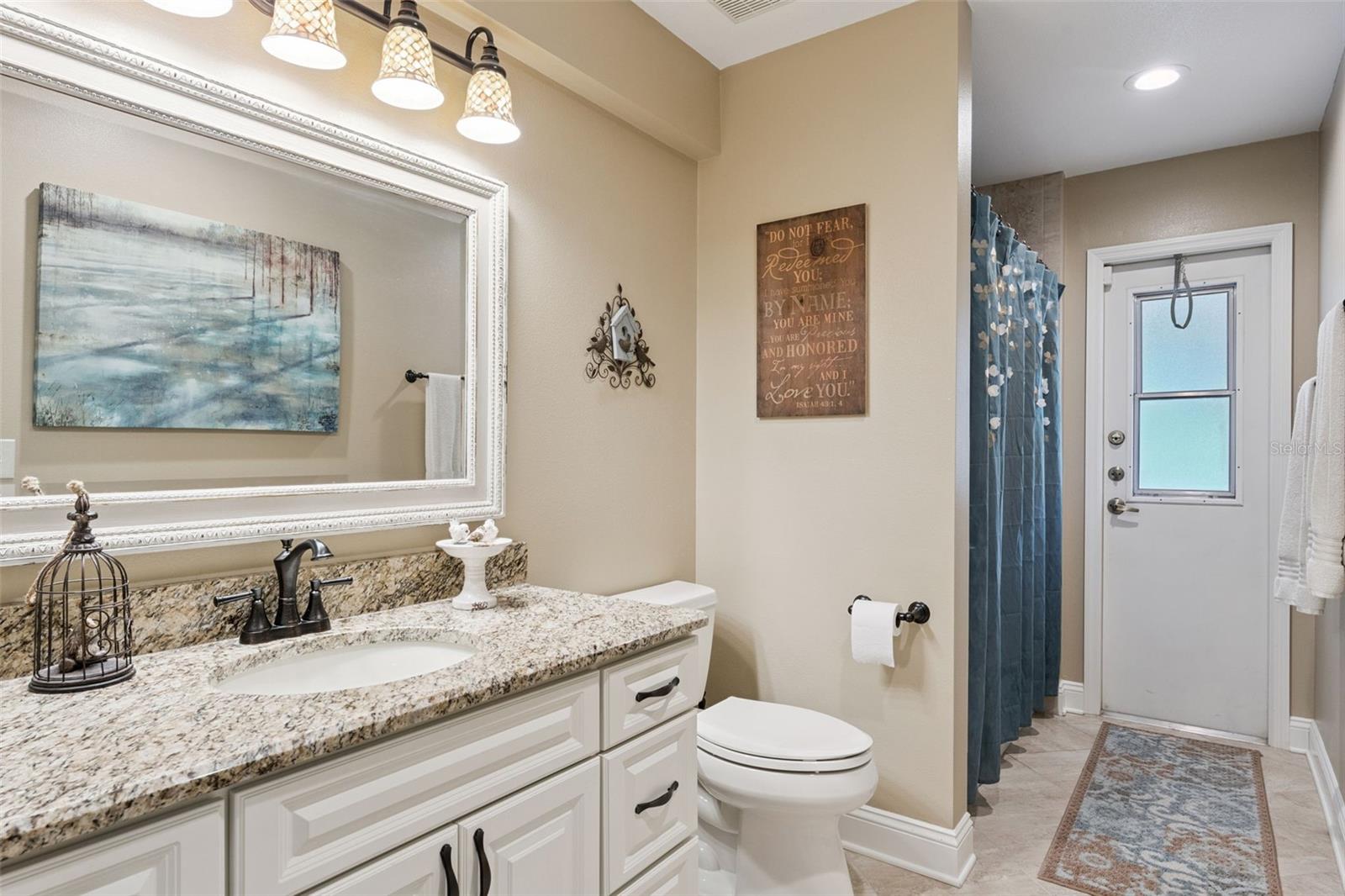 Image 20 of 35 For 1624 Thornhill Circle