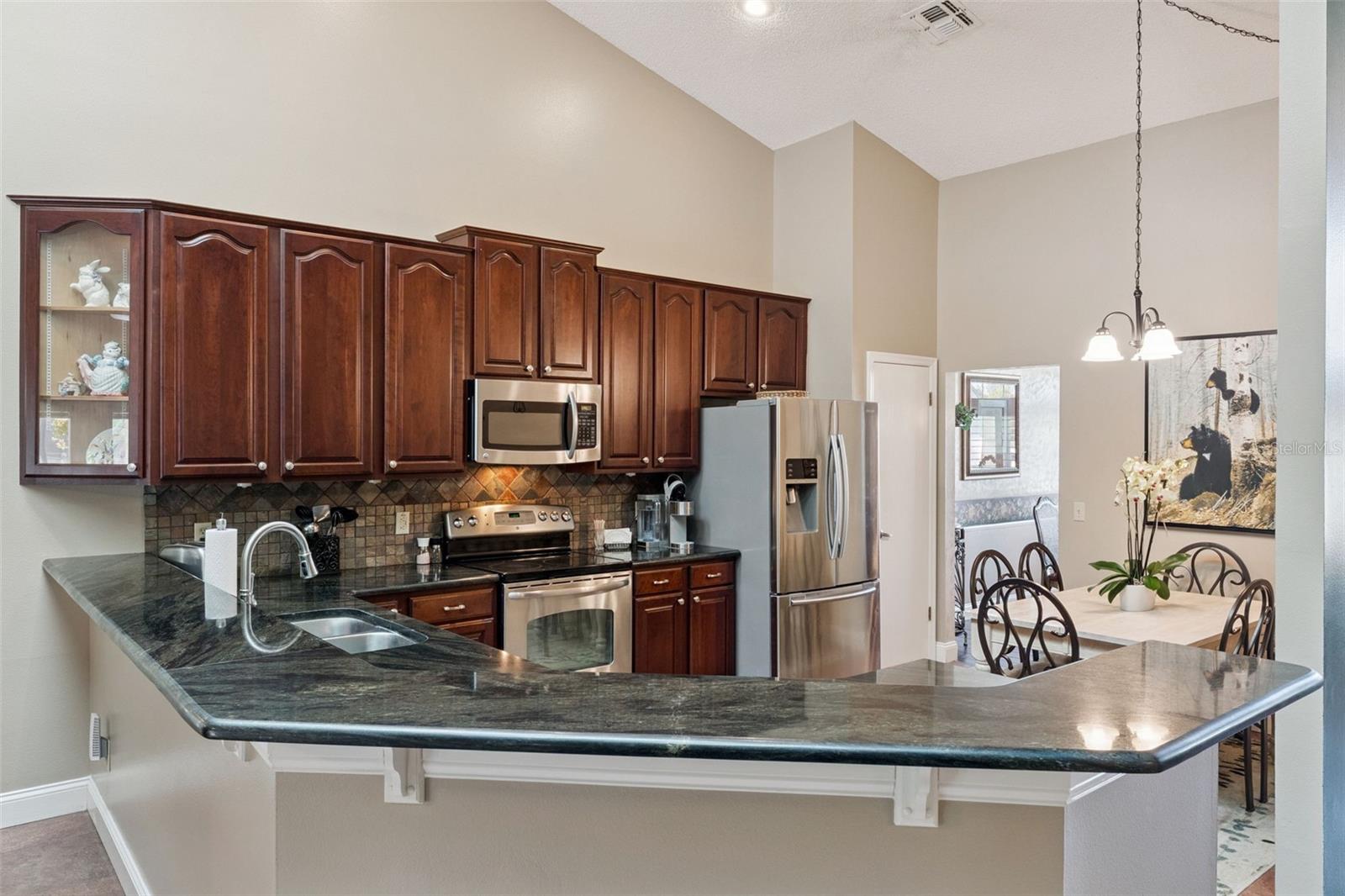 Image 7 of 35 For 1624 Thornhill Circle