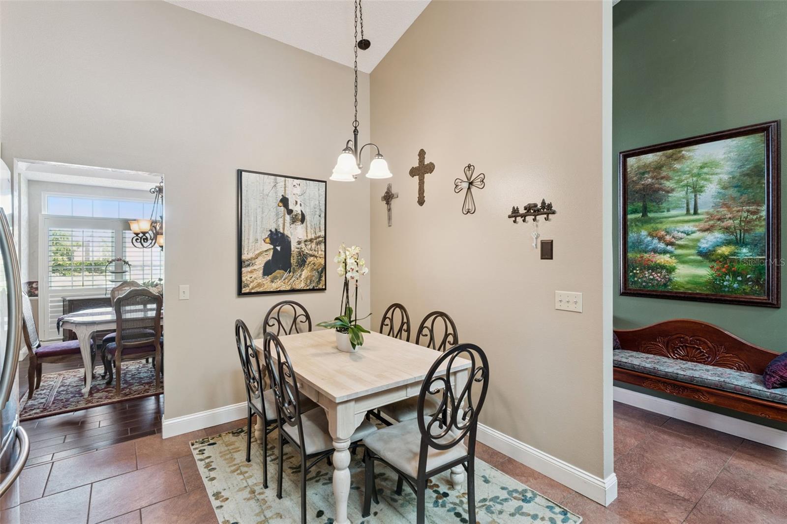 Image 8 of 35 For 1624 Thornhill Circle
