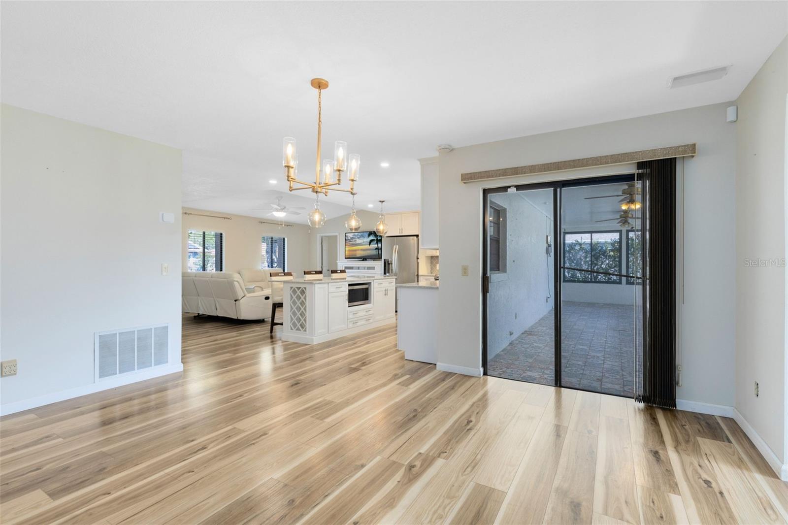 Image 11 of 29 For 1931 Aster Drive