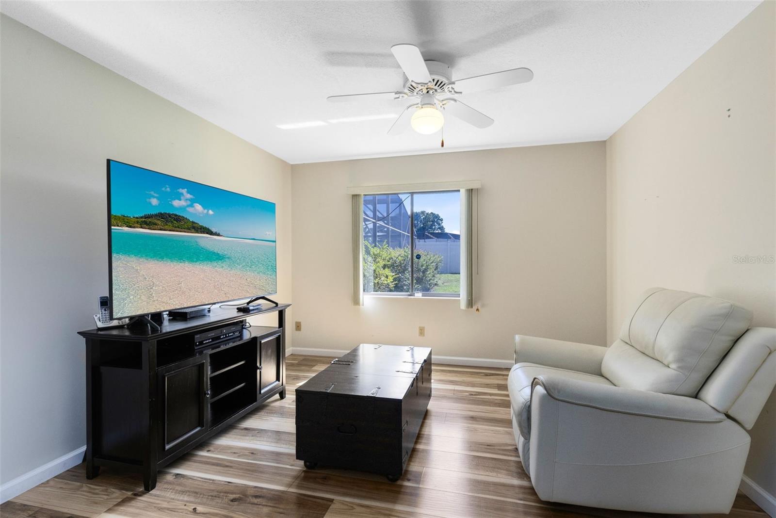 Image 16 of 29 For 1931 Aster Drive