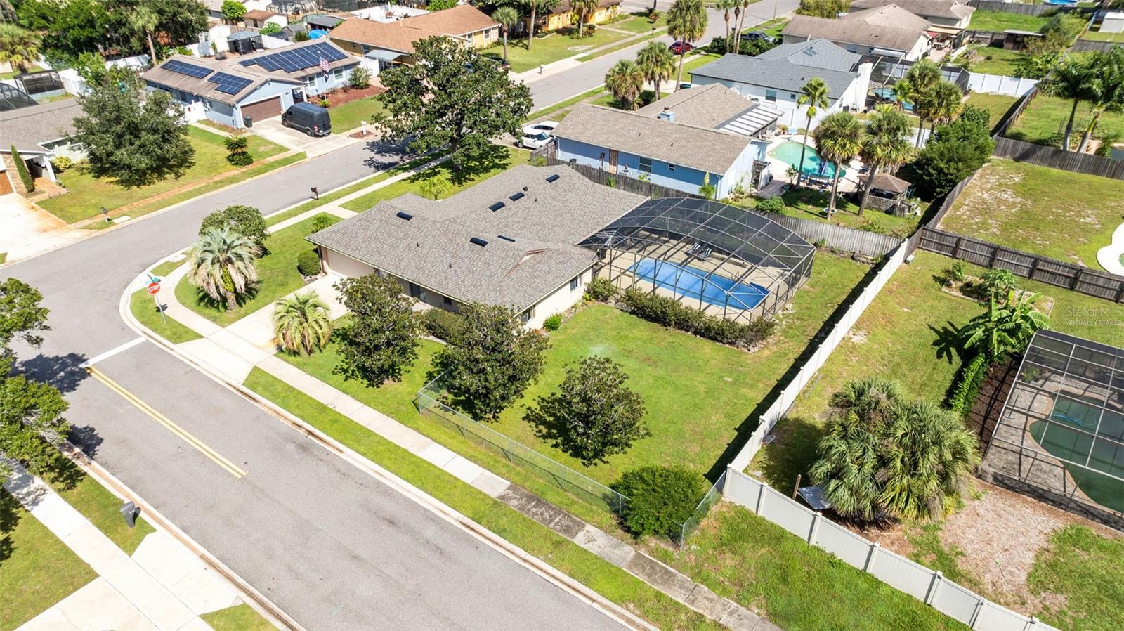 Image 26 of 29 For 1931 Aster Drive