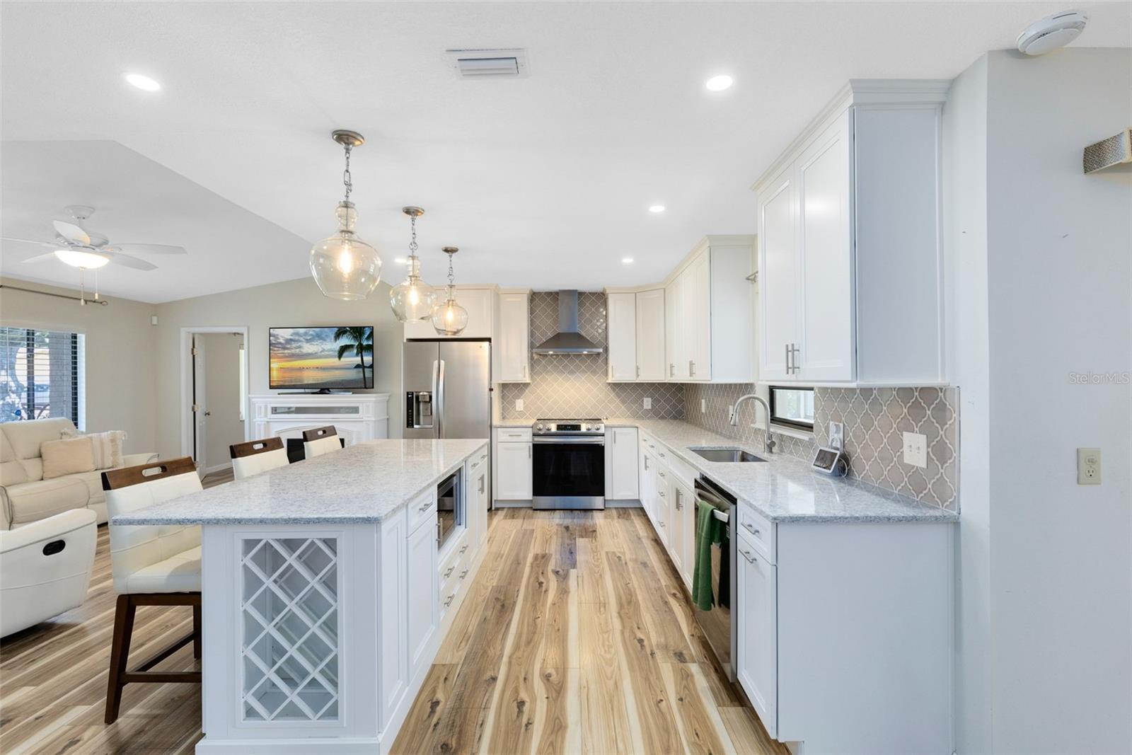 Image 5 of 29 For 1931 Aster Drive