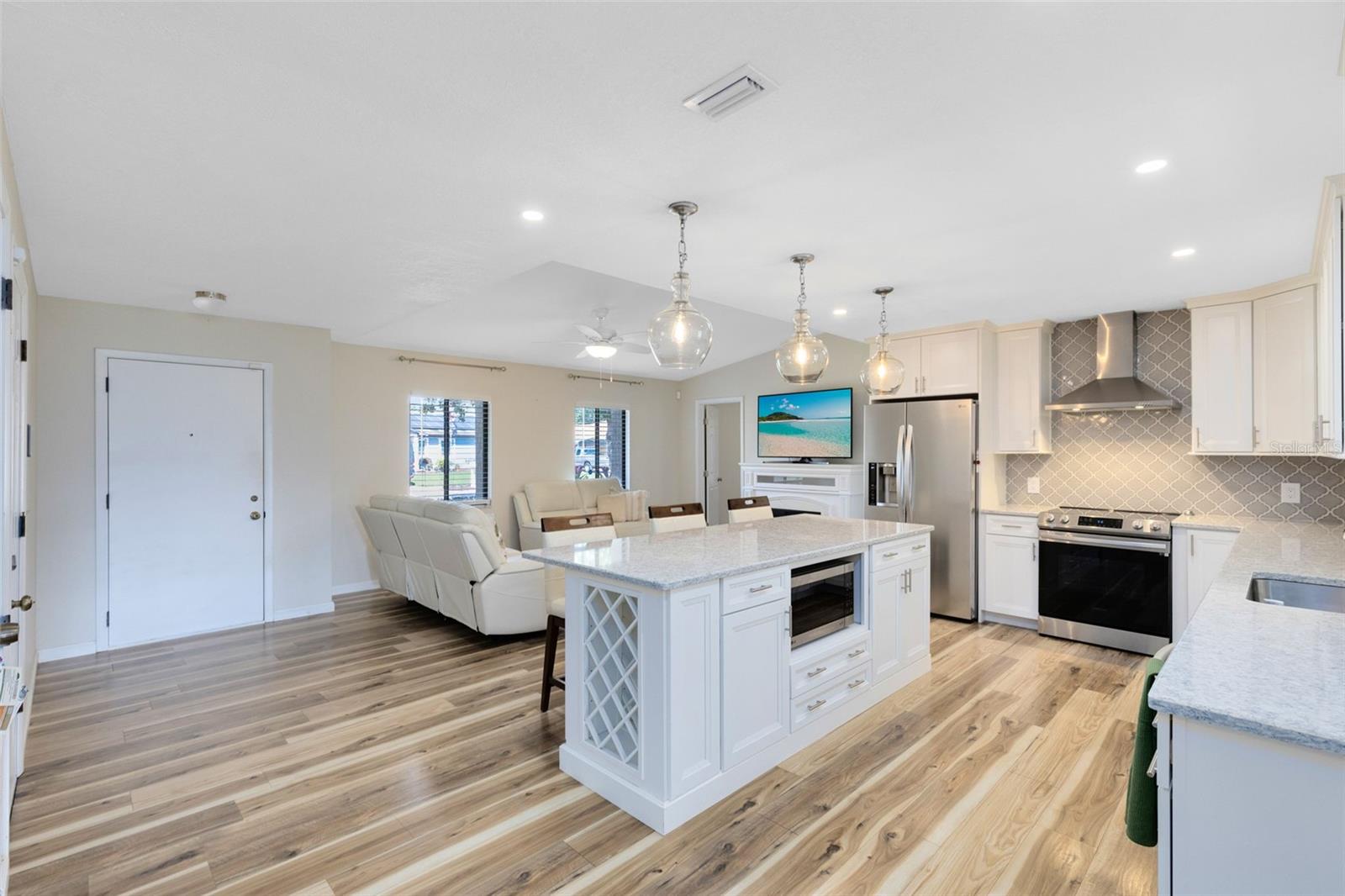 Image 6 of 29 For 1931 Aster Drive