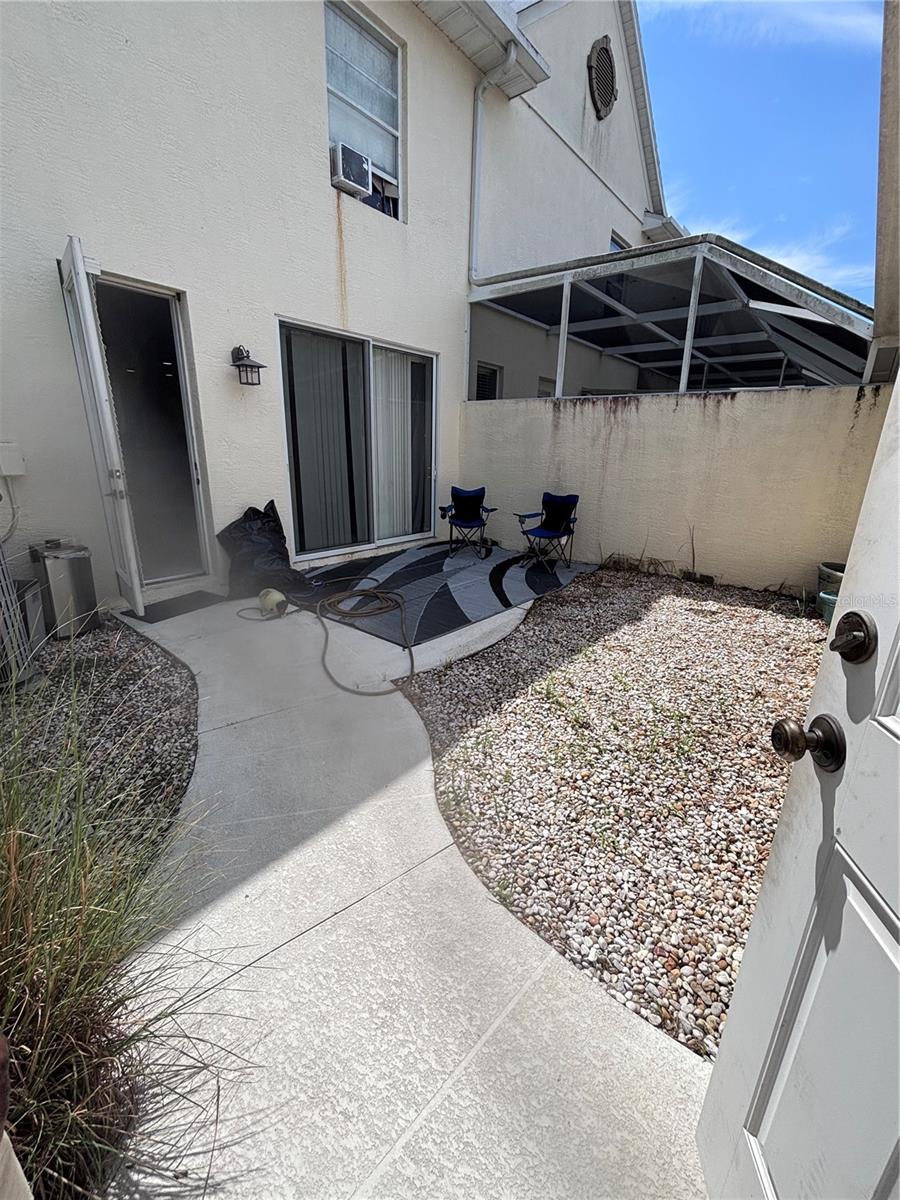 Image 5 of 10 For 5638 Simonton