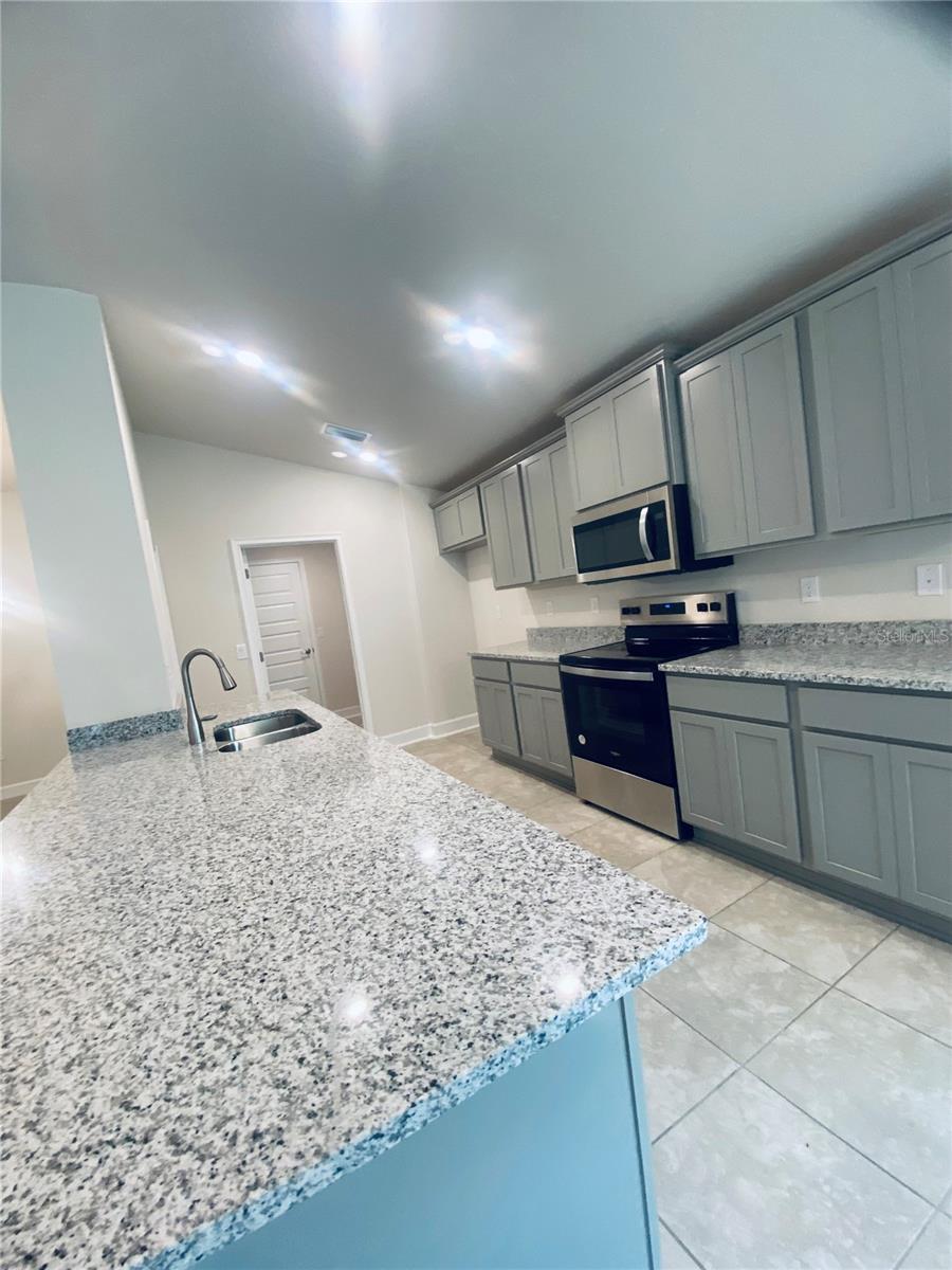 Image 15 of 17 For 4434 Sagefield Drive