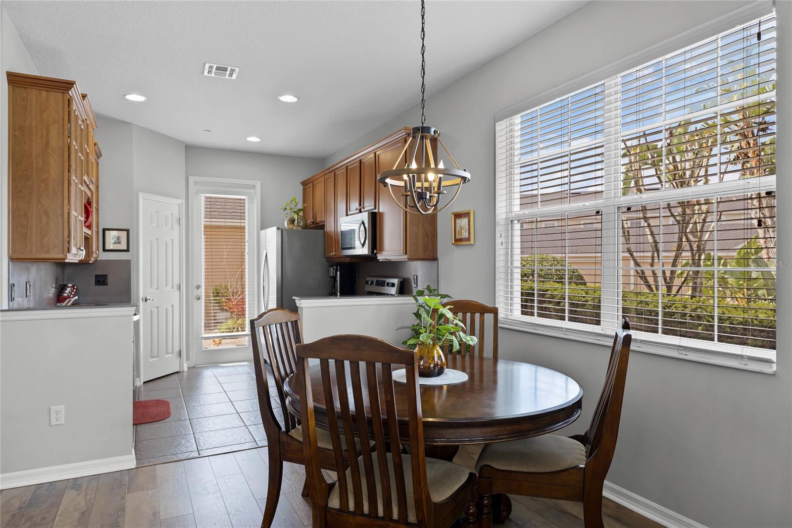 Image 10 of 37 For 9228 Cardinal Meadow Trail