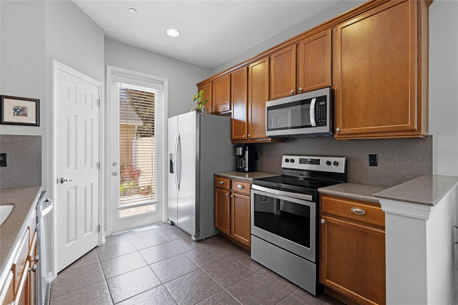 Image 12 of 37 For 9228 Cardinal Meadow Trail