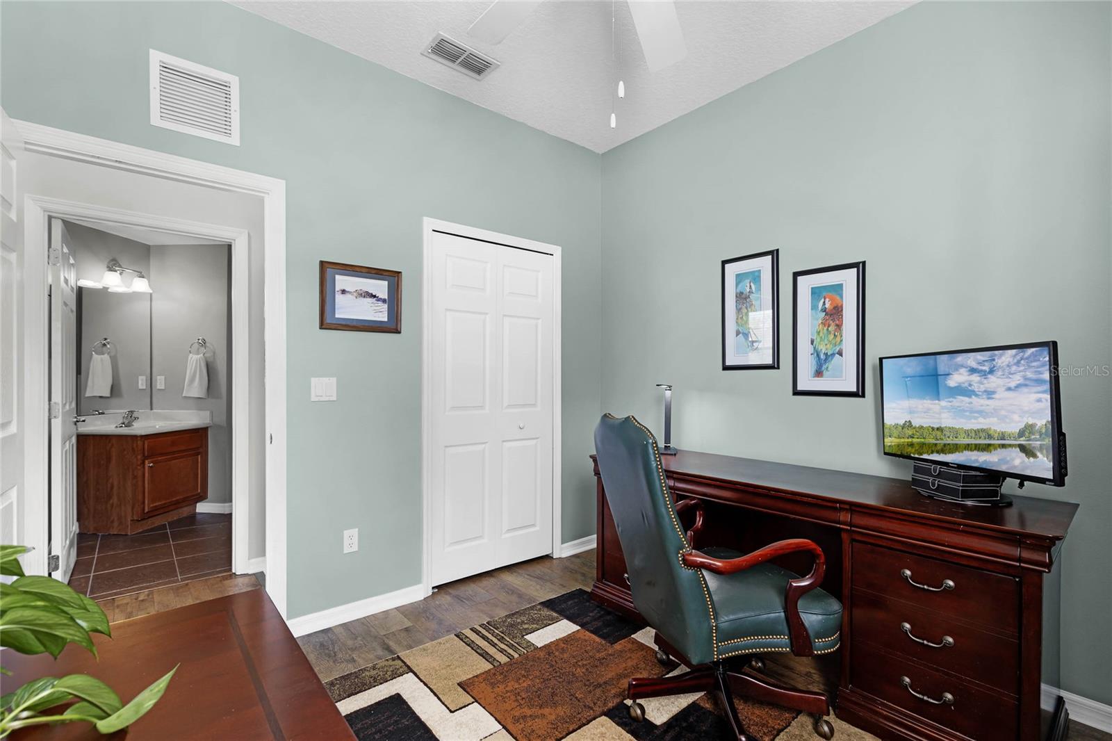 Image 28 of 37 For 9228 Cardinal Meadow Trail