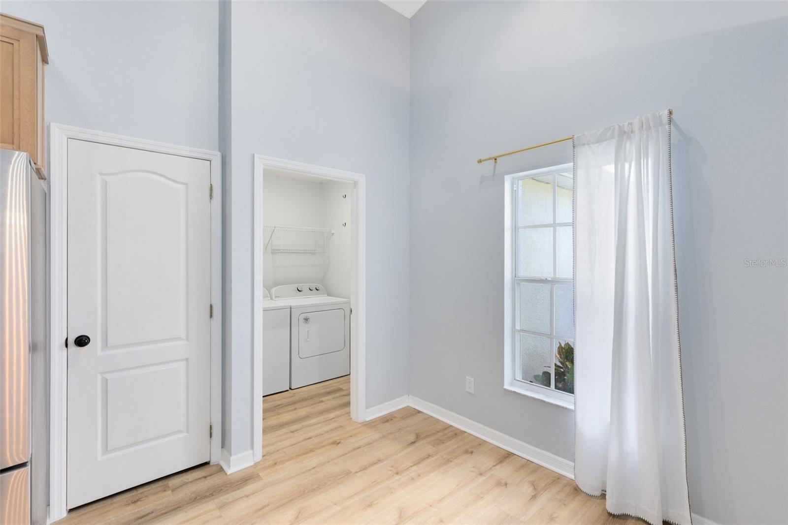 Image 11 of 38 For 975 Cherry Valley Way