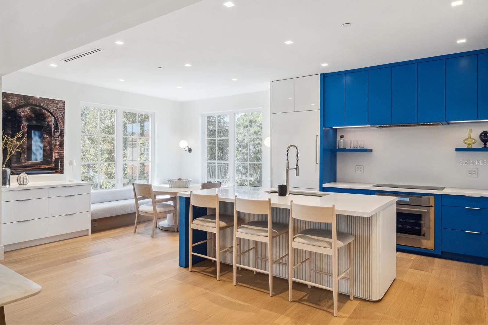 Image 18 of 49 For 10339 Kensington Shore Drive J-202