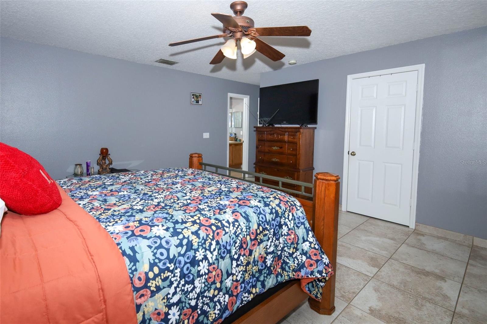 Image 14 of 42 For 763 Sterling Spring Road