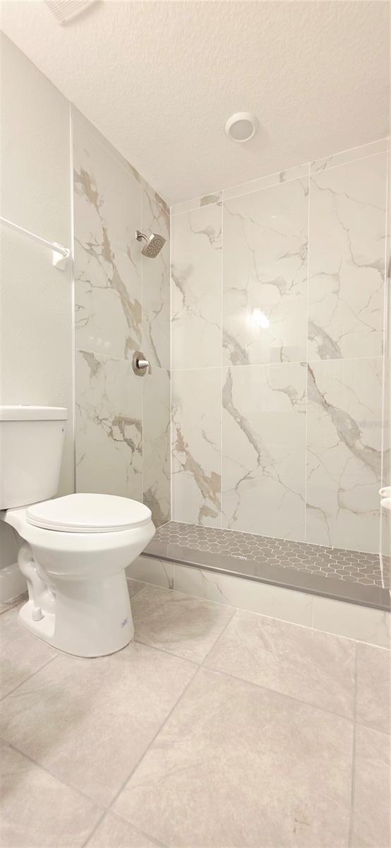 Image 19 of 29 For 7375 Holly Creek Road