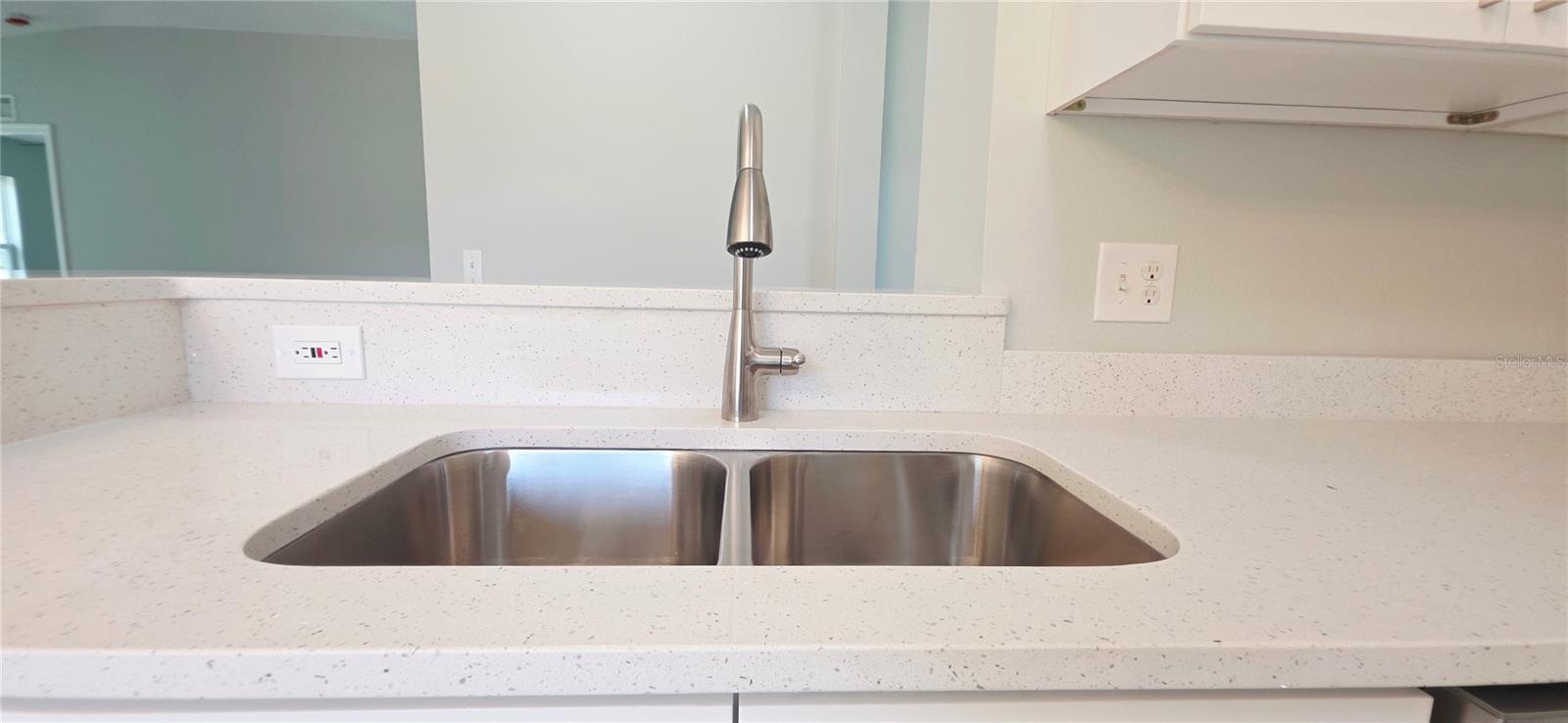 Image 9 of 29 For 7375 Holly Creek Road