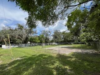 Image 3 of 6 For 7321 Edgewater Drive