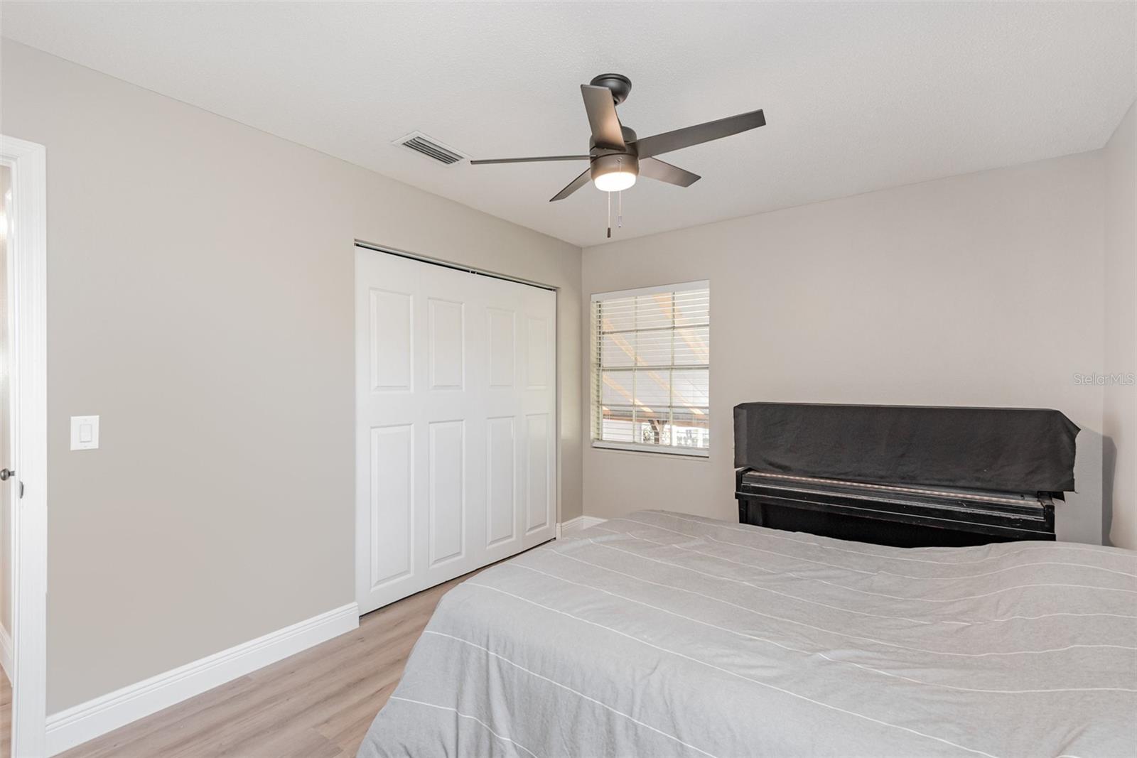 Image 19 of 36 For 32 St Andrews Drive