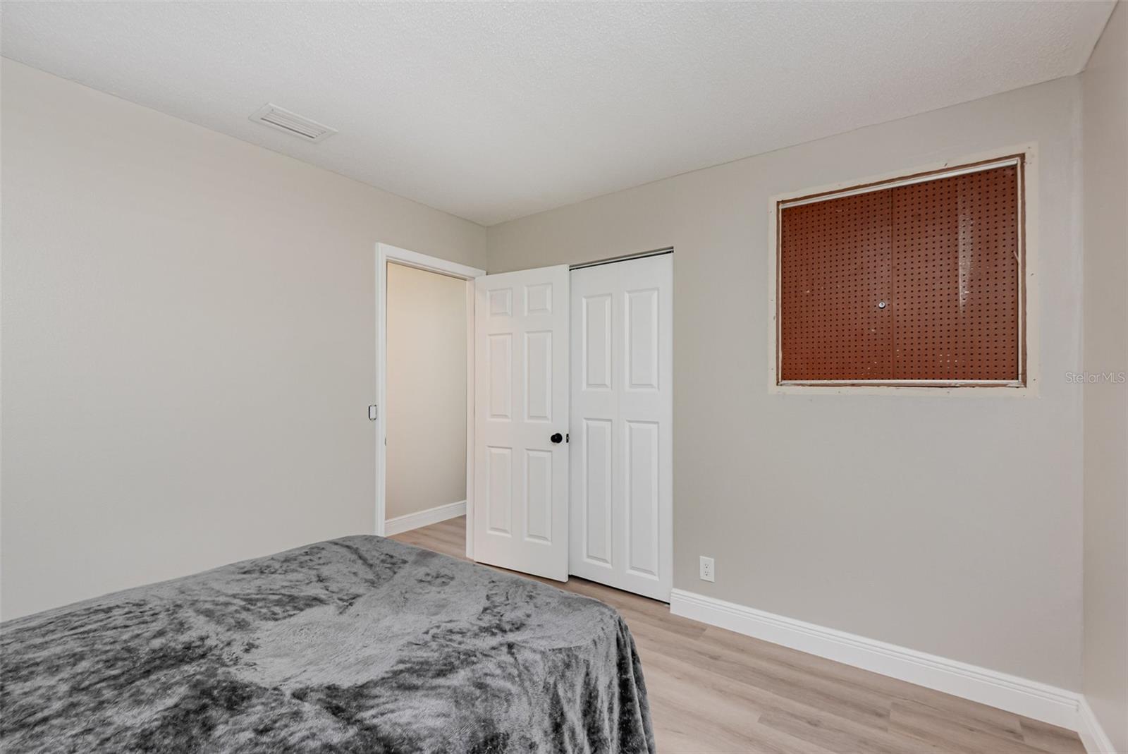 Image 21 of 36 For 32 St Andrews Drive