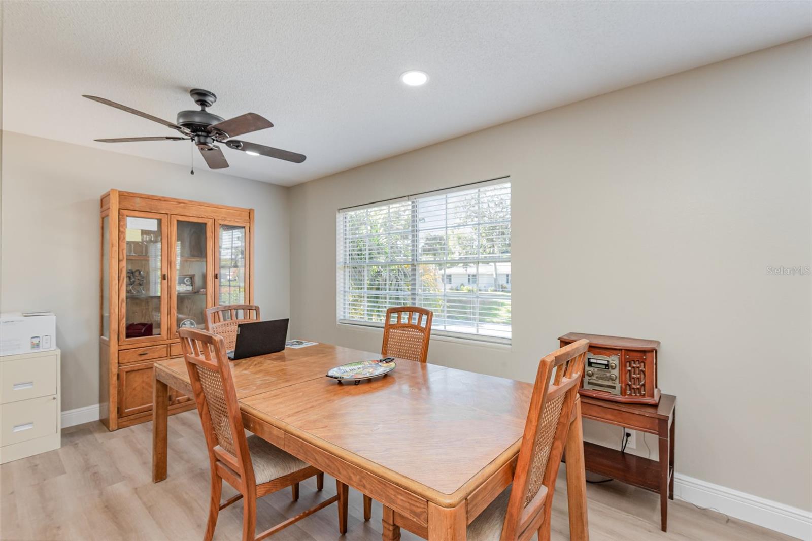 Image 7 of 36 For 32 St Andrews Drive