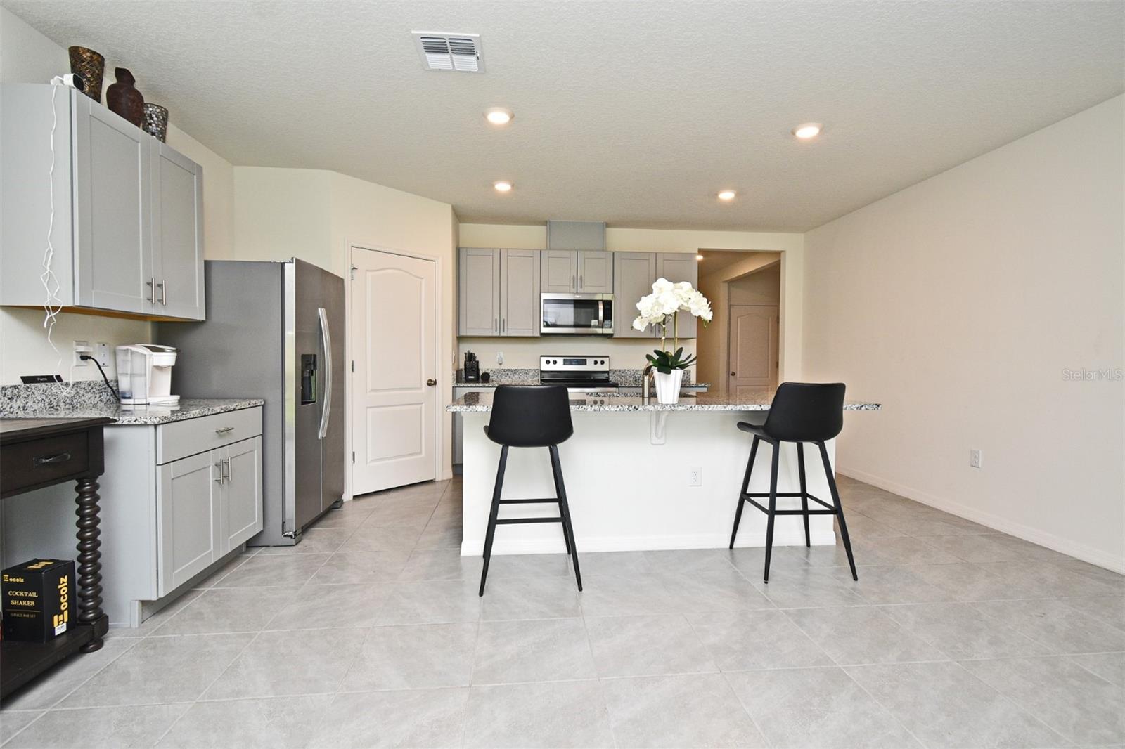 Image 22 of 49 For 440 Baroness Way